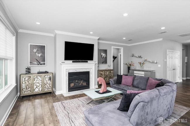 17 Landmark Rd, House other with 2 bedrooms, 3 bathrooms and null parking in Jamesburg NJ | Image 8