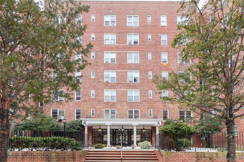 ste-2g-105-25 64th Ave, Forest Hills, NY, 11375-1600 | Card Image