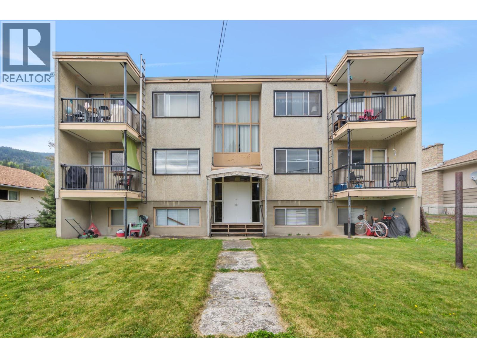 Residential Income in Castlegar 4