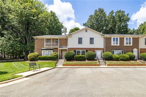 b-1 Fountain Manor Dr, Greensboro, NC, 27405-8019 | Card Image