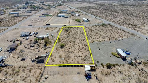15515 Sun Beam Dr, El Paso, TX, 79938-8258 | Card Image