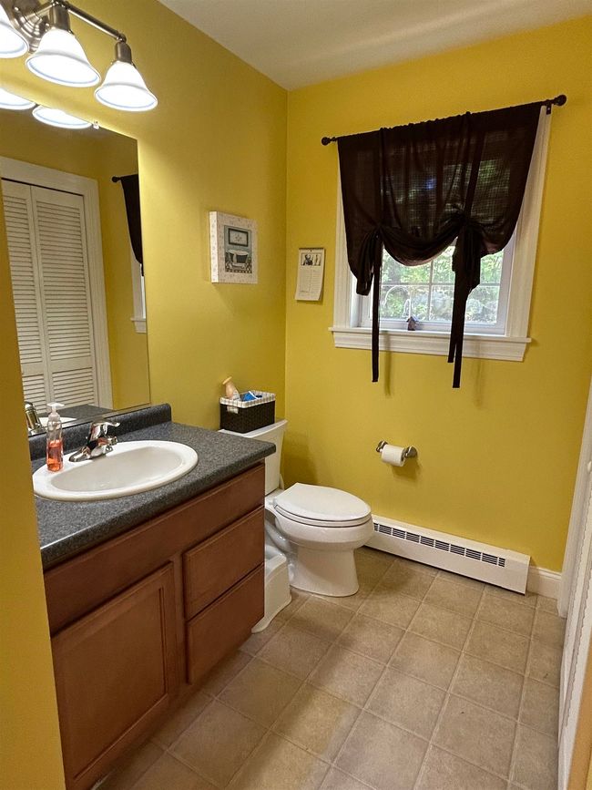 29 Dixon Ave, House other with 4 bedrooms, 3 bathrooms and null parking in Newfields NH | Image 10