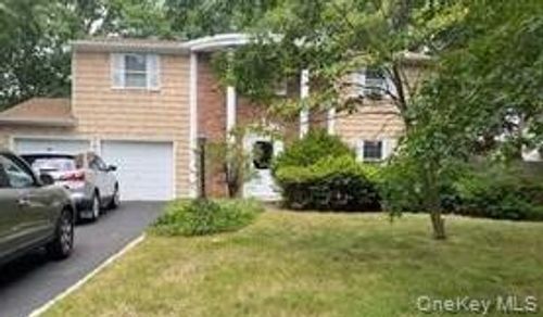 37 Cedar Ave, Coram, NY, 11727-1110 | Card Image