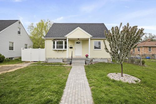 2830 Hoard Street, MADISON, WI, 53704 | Card Image