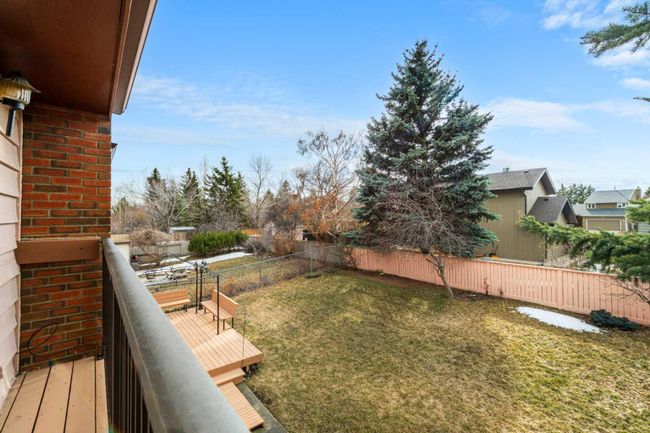 12323 17 Street Sw, Home with 5 bedrooms, 3 bathrooms and 4 parking in Calgary AB | Image 24