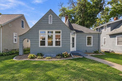 2904 Alabama Ave S, Saint Louis Park, MN, 55416-1806 | Card Image