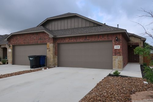 1239 Old Fm 306, New Braunfels, TX, 78130-3052 | Card Image