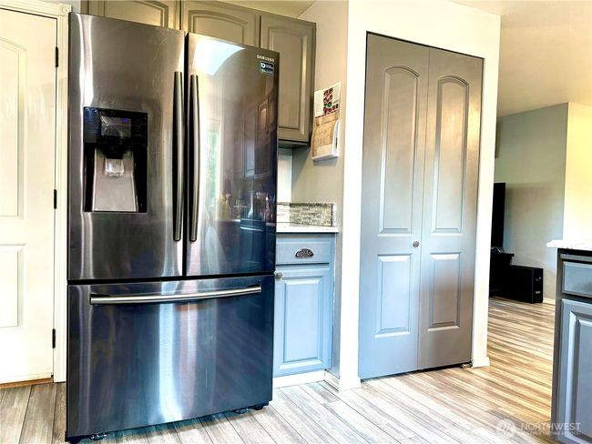 4313 131 St St Se, House other with 3 bedrooms, 2 bathrooms and 2 parking in Everett WA | Image 6