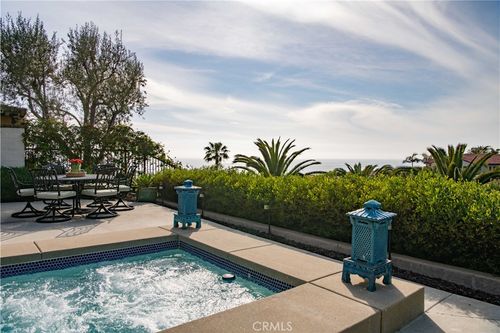 6 Surfspray Blf, Newport Coast, CA, 92657-2141 | Card Image