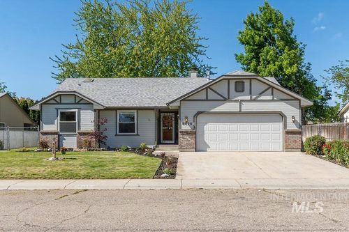 8826 W Midland St, Boise, ID, 83704-4300 | Card Image