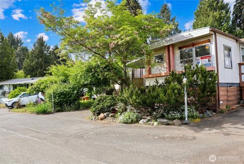 303-7301 Ne 175th St, Kenmore, WA, 98028-3538 | Card Image