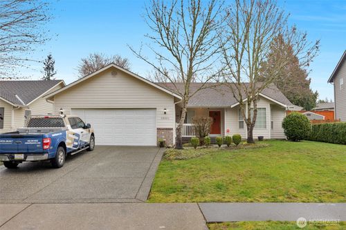 18501 E Country Club Drive, Arlington, WA, 98223 | Card Image