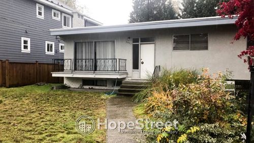 main-3432 Raleigh St, Port Coquitlam, BC, V3B4P8 | Card Image
