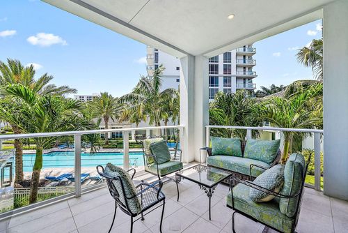 110 Water Club Ct N, North Palm Beach, FL, 33408-3727 | Card Image