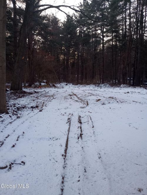 431 Northern Pines Rd, Wilton, NY, 12831-1812 | Card Image