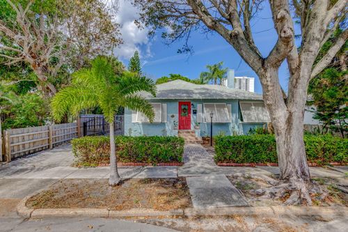 411 51st St, West Palm Beach, FL, 33407-2715 | Card Image