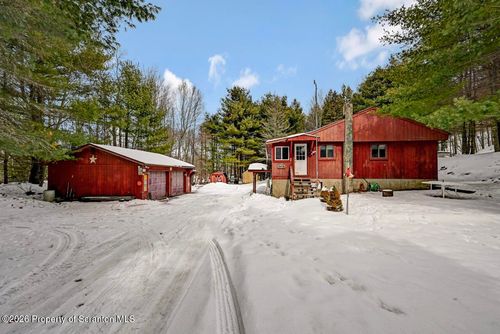 3115/3113 Chip Path, Gouldsboro, PA, 18424 | Card Image