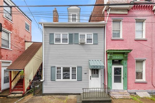 2207 Sarah St, Pittsburgh, PA, 15203-2224 | Card Image