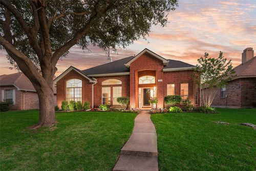 830 Sumner Dr, Mesquite, TX, 75149-7511 | Card Image