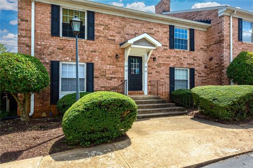 54-925 Cleveland St, Greenville, SC, 29601-4514 | Card Image
