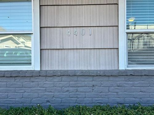 b-4401 Marina St, Houston, TX, 77007-2320 | Card Image