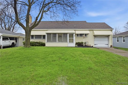 704 Wehrle Dr, Buffalo, NY, 14225-1318 | Card Image