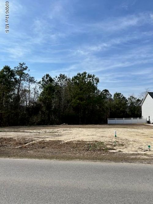 417 Chadwick Ave, Havelock, NC, 28532-2605 | Card Image