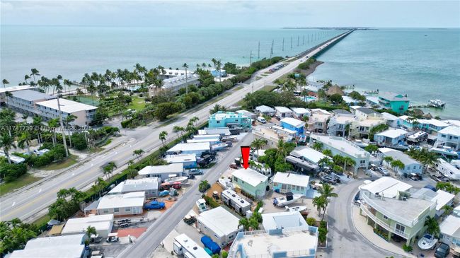 65821 Overseas Hwy, House other with 2 bedrooms, 1 bathrooms and null parking in Long Key FL | Image 33