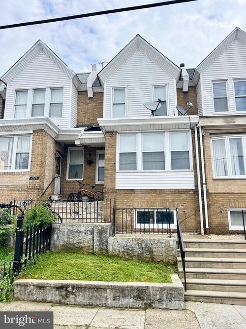 2523 S 66th St, PHILADELPHIA, PA, 19142-2801 | Card Image