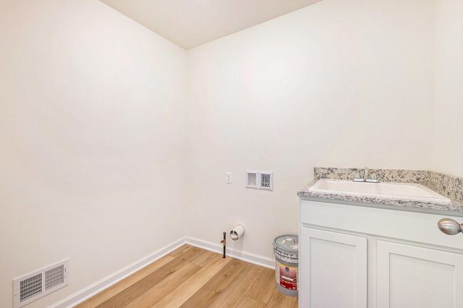 5354 Loon Ln, Condo with 3 bedrooms, 2 bathrooms and null parking in Burton MI | Image 13