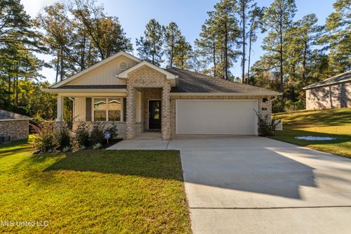 29 Vermont Dr, Petal, MS, 39465-4285 | Card Image