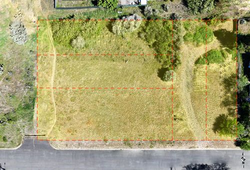 437 Trinity Street, Klamath Falls, OR, 97601 | Card Image