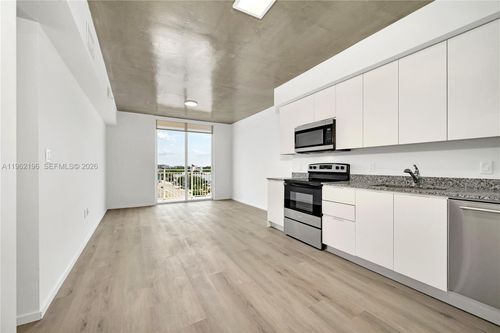 704-475 Ne 125th Street, North Miami, FL, 33161 | Card Image