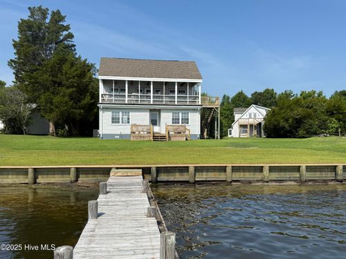 184 Tabernacle Ln, Aydlett, NC, 27916-9602 | Card Image