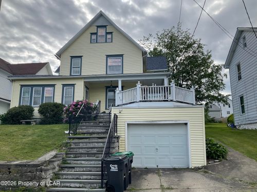 521 Delaware Street, Forest City, PA, 18421 | Card Image