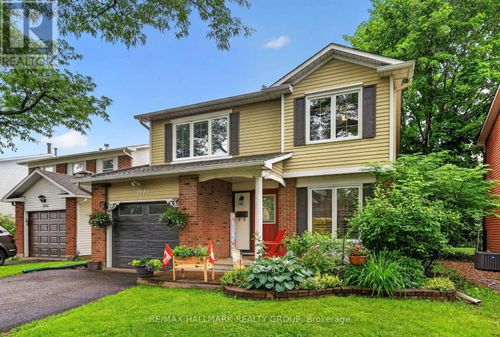 1084 St-Germain Cres, Orléans, ON, K1C2L8 | Card Image