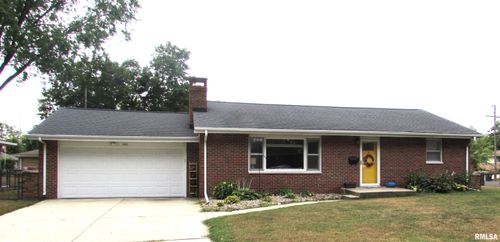 300 Lakeside Ave, Pekin, IL, 61554-1605 | Card Image