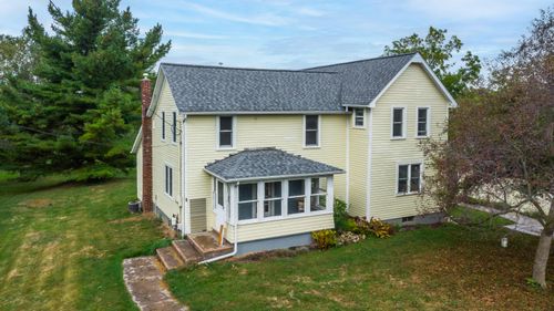 12356 Jennings Rd, Linden, MI, 48451-9433 | Card Image