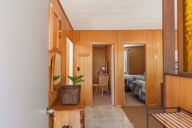 704 York Ave, House other with 3 bedrooms, 1 bathrooms and 6 parking in Sauble Beach ON | Image 8