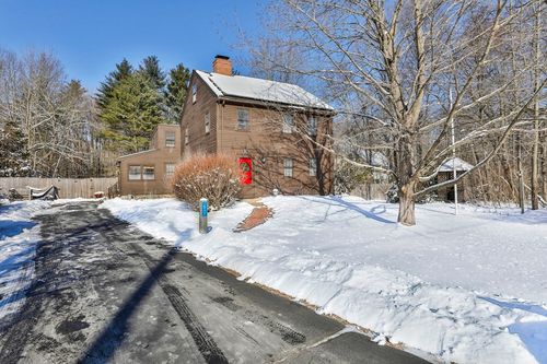 60 Whittier St, Newton, NH, 03858-3526 | Card Image