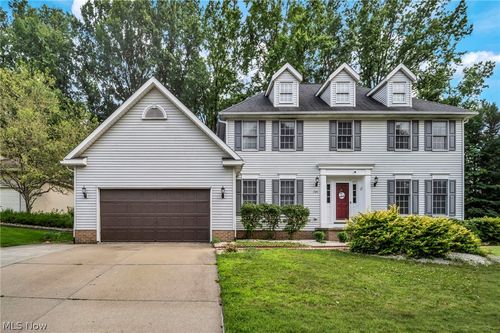 2524 Mallory Ln, Stow, OH, 44224-1988 | Card Image