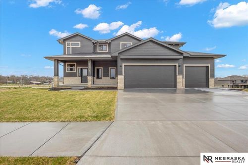 21707 Glenmore Dr, Gretna, NE, 68028 | Card Image