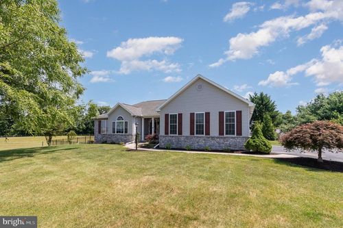 123 Stonehouse Rd, CARLISLE, PA, 17015-7413 | Card Image