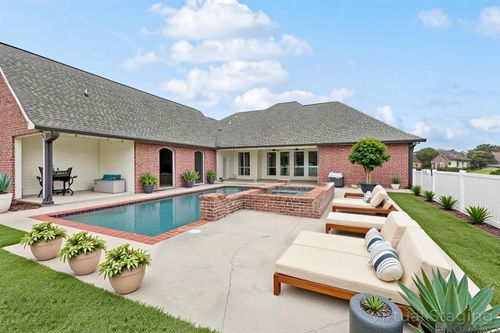 11177 Toria Ln, Saint Amant, LA, 70774-3322 | Card Image