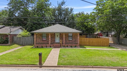 107 N Rainbow Dr, Whitehouse, TX, 75791-3303 | Card Image