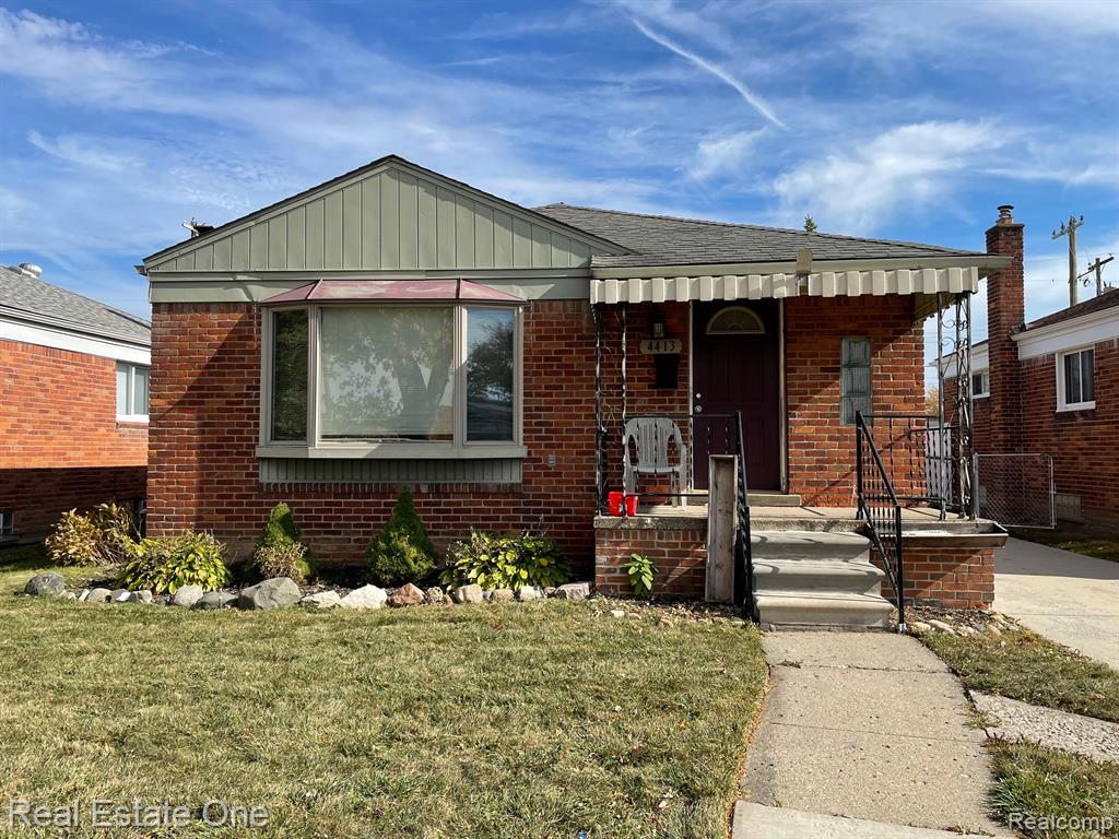 18th St, Wyandotte, MI 48192