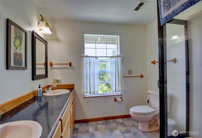 Upper bathroom of main home | Image 26