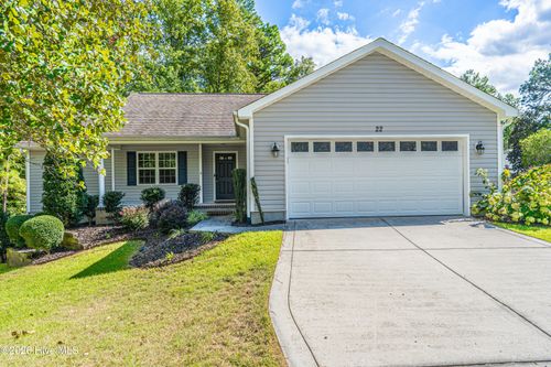 22 Alexander Ln, Pinehurst, NC, 28374-8066 | Card Image