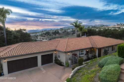 2 Paseo Ladera Ln, Pismo Beach, CA, 93449-3512 | Card Image