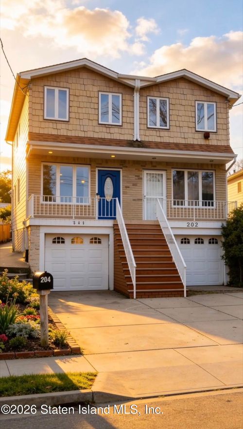 204 Lindenwood Rd, Staten Island, NY, 10308-2714 | Card Image